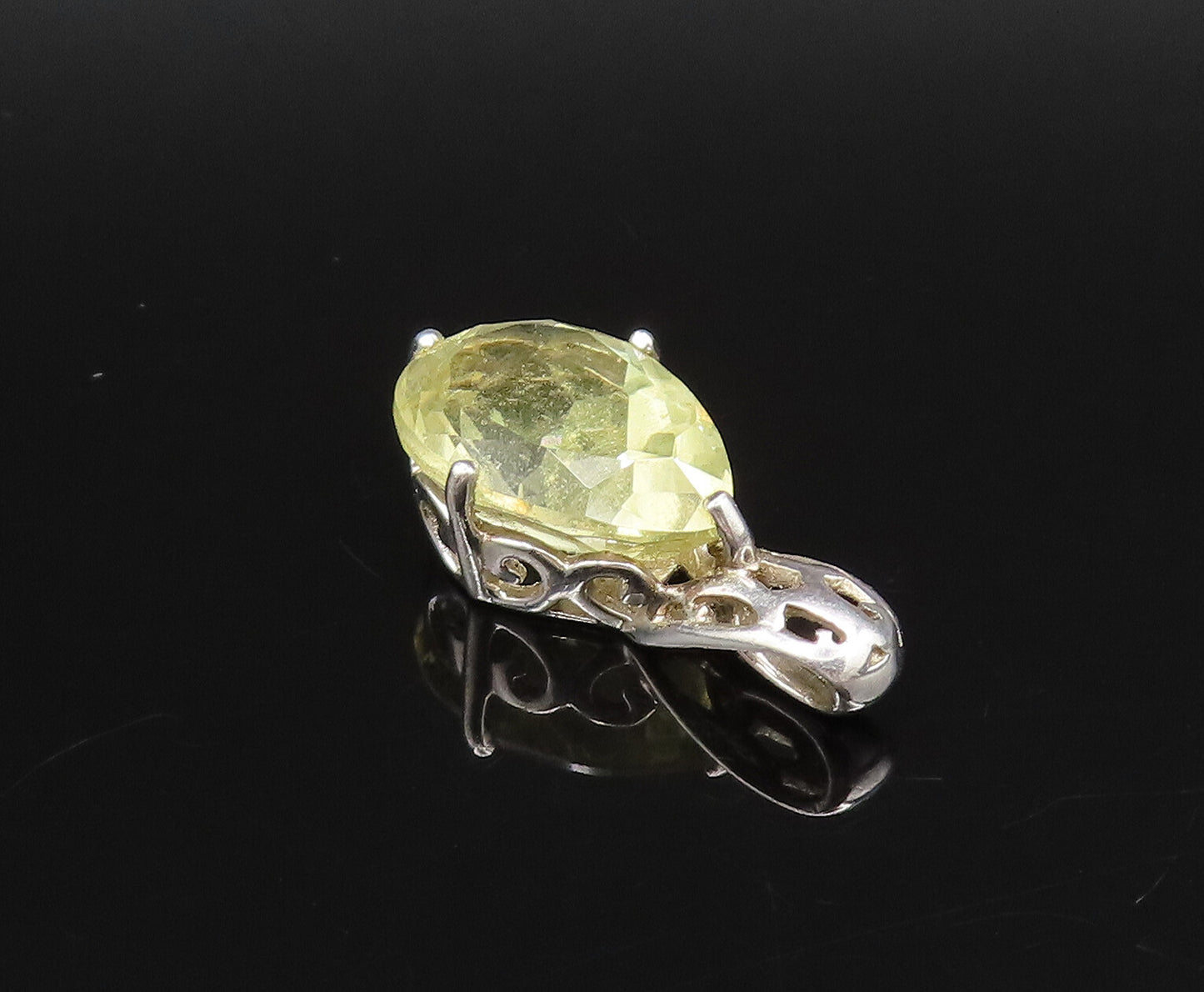 925 Sterling Silver  Vintage Prong Set Yellow Topaz Drop Pendant  PT21659