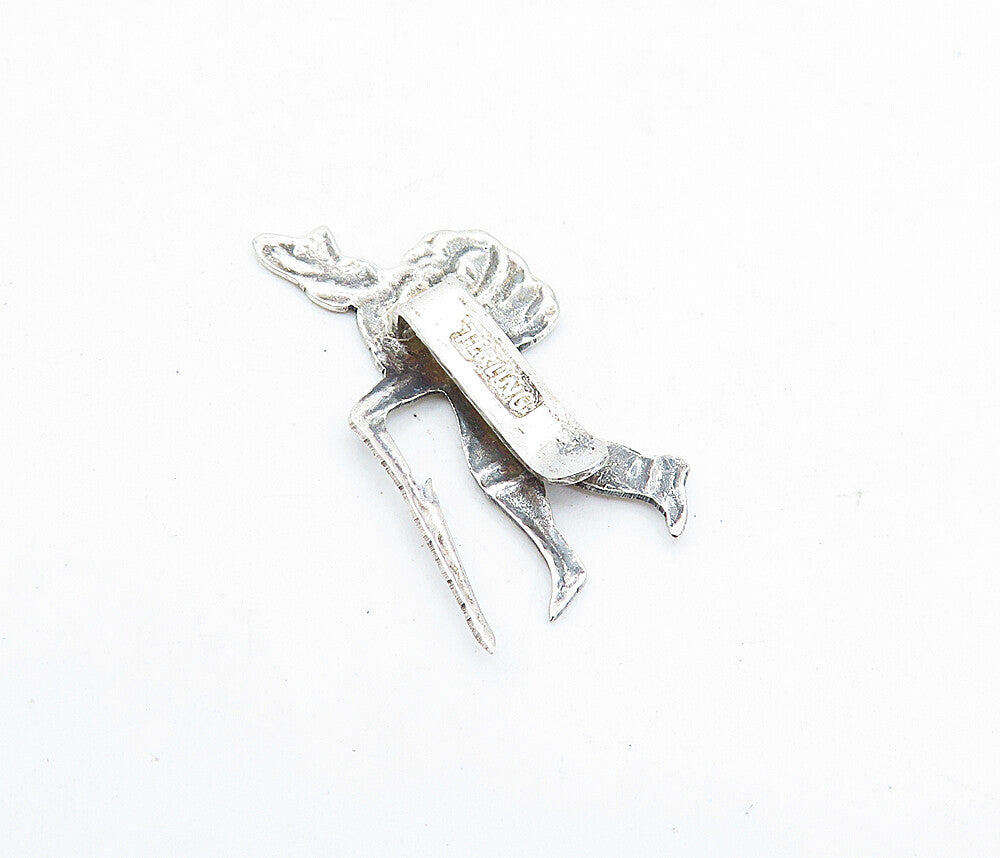 925 Sterling Silver  Vintage Shiny Petite Traveling Man Motif Tie Clip  TR1202