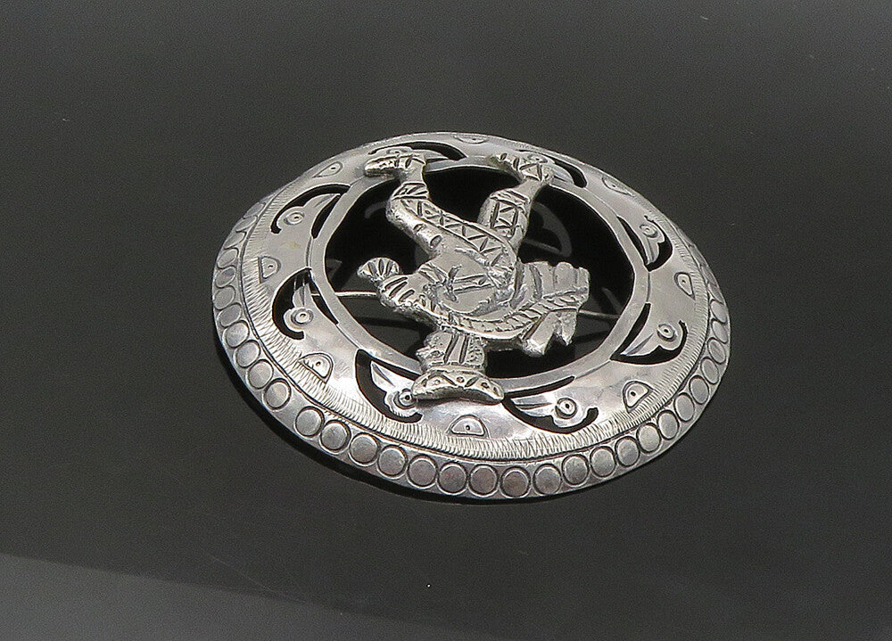 925 Sterling Silver  Vintage Shiny Chiseled Walking Man Brooch Pin  BP8453