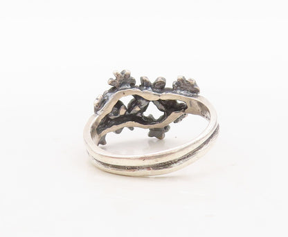 925 Sterling Silver Vintage Ring Dark Tone Flowers Cutout  Sz 7.5  RG31152