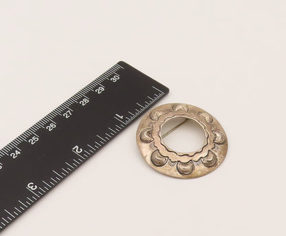 NAVAJO 925 Silver  Vintage Open Center Etched Lines Flower Brooch Pin  BP10239