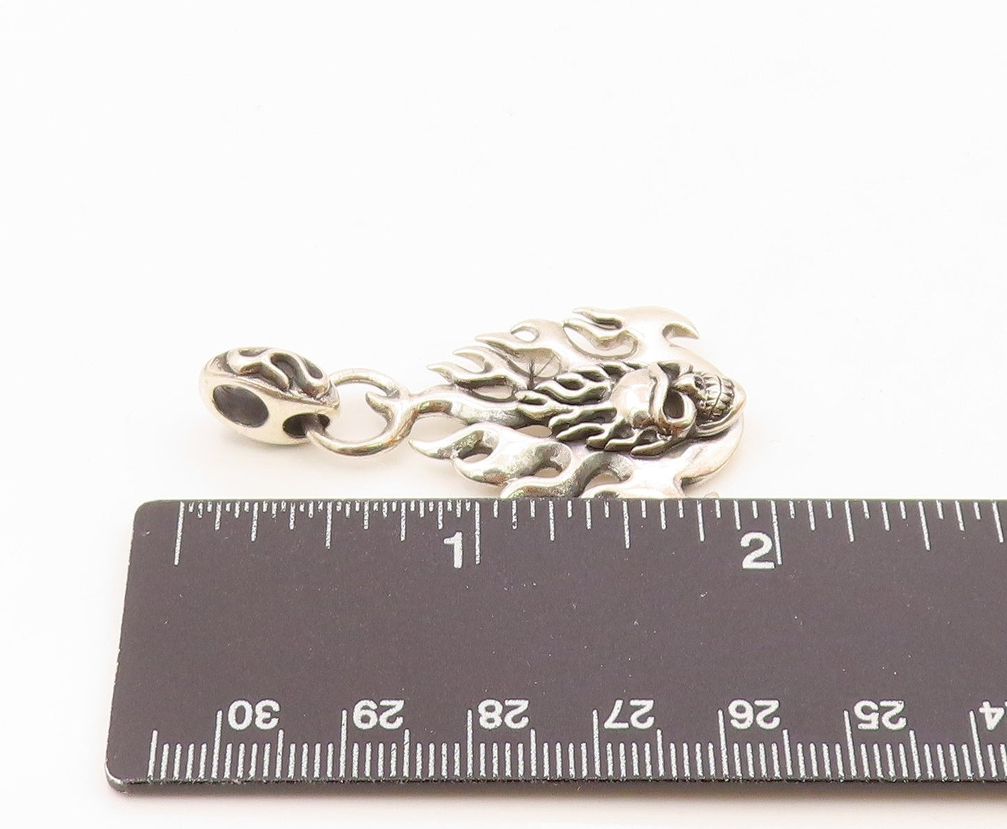 925 Sterling Silver  Vintage Shiny Skeleton Head Fire Flames Pendant  PT18396