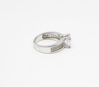 925 Sterling Silver  Faceted White Cubic Zirconia Band Ring Sz 7  RG3267