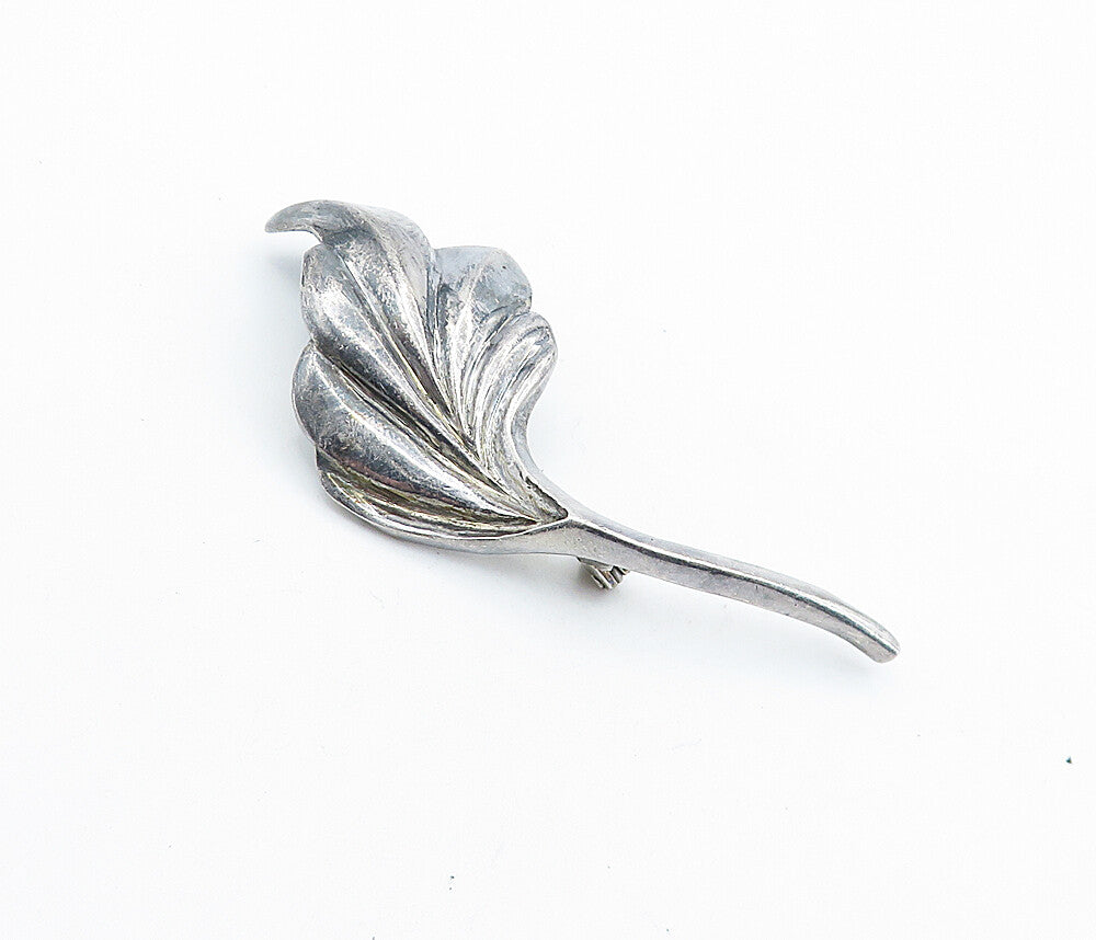 925 Sterling Silver  Vintage Dark Tone Sculpted Single Leaf Brooch Pin  BP2676