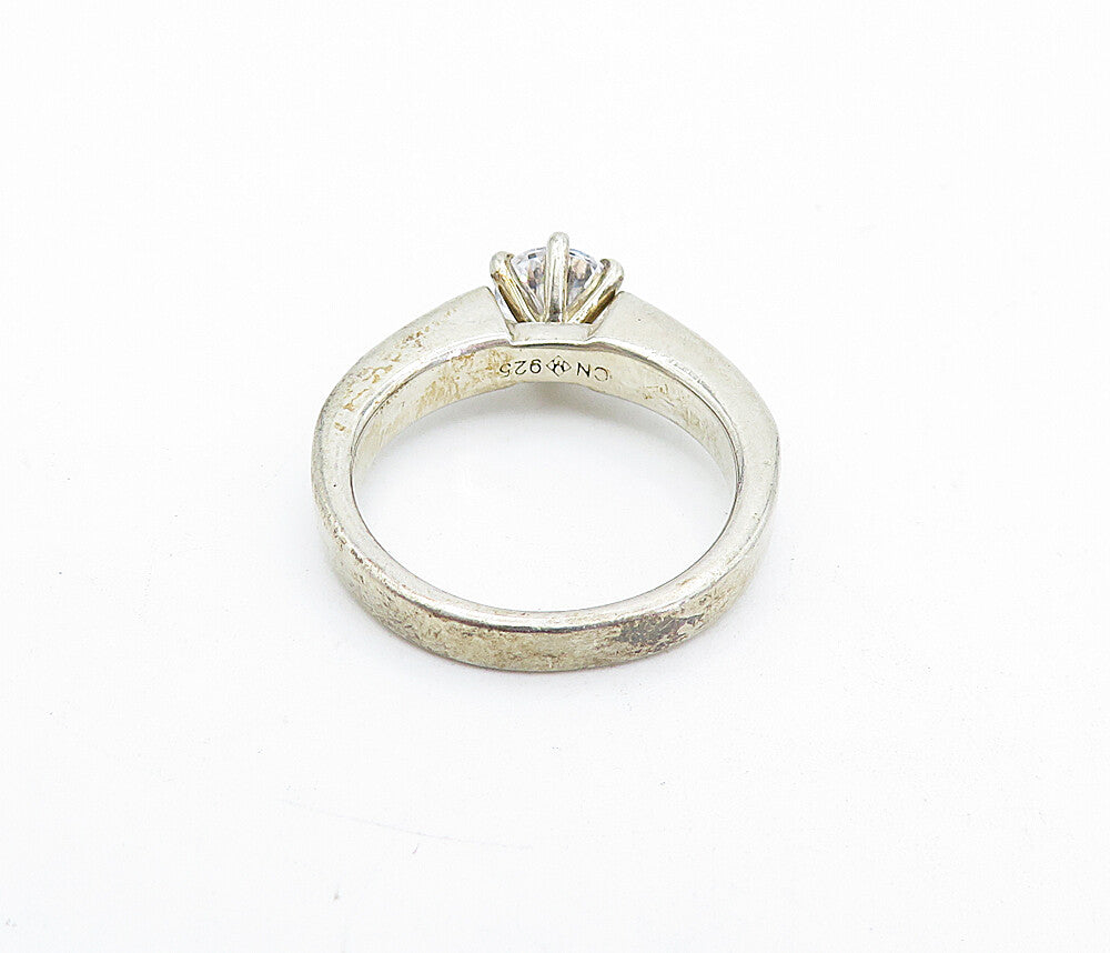 925 Sterling Silver  Vintage Cubic Zirconia Solitaire Accent Ring Sz 7  RG5181