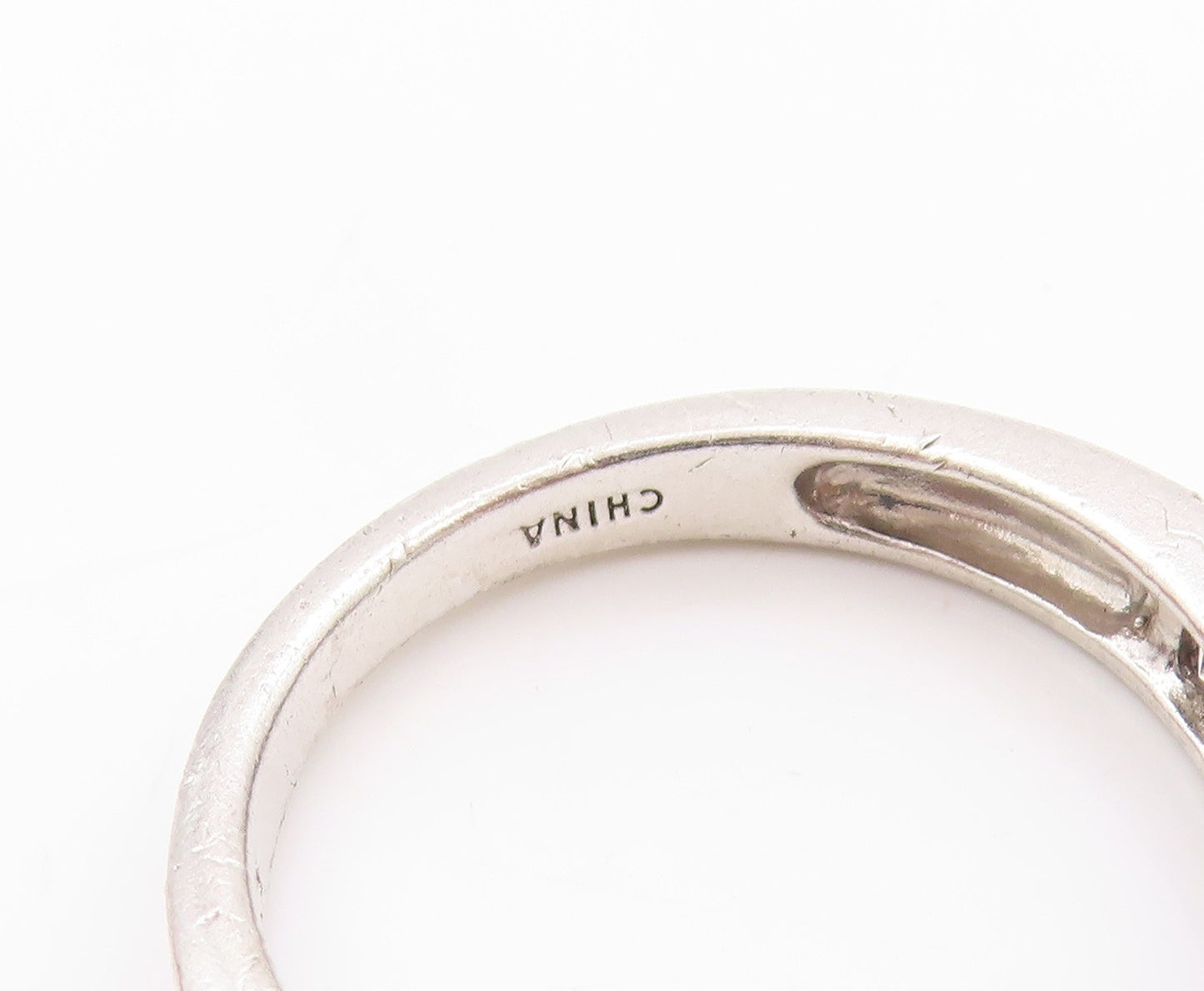 925 Sterling Silver Vintage Ring Modernist Square Cut CZ Inlay Band Sz 8 RG32742