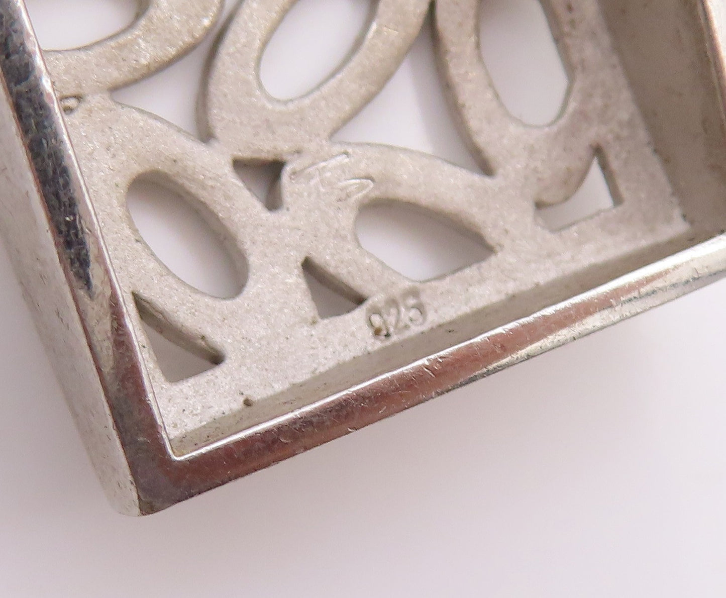 925 Sterling Silver Vintage Pendant Solid Geometric Loops Cut Out Design PT24995