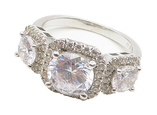 925 Sterling Silver  Sparkling Cubic Zirconia Smooth Band Ring Sz 7  RG16366