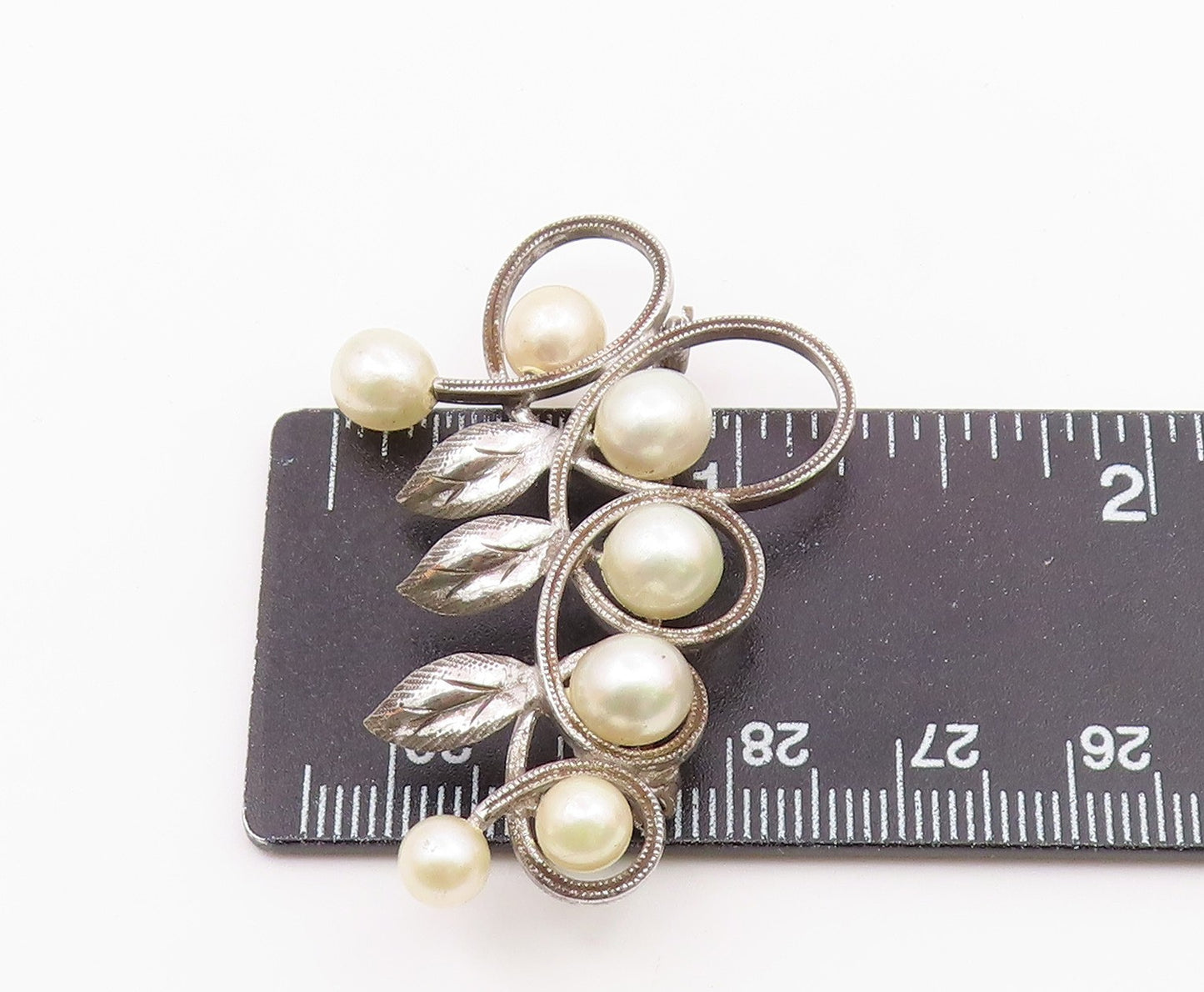 925 Sterling Silver  Vintage Shiny Pearls Floral Leaf Vine Brooch Pin  BP7835