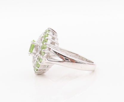 925 Sterling Silver Vintage Ring Round Peridot Floral Design Cut  SZ 8  RG32030