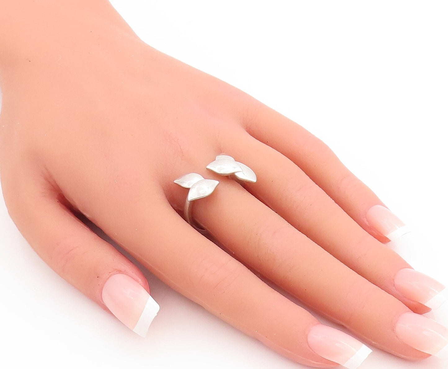 925 Sterling Silver Vintage Ring Solid Falling Leaves Cutout  Sz 8  RG28699