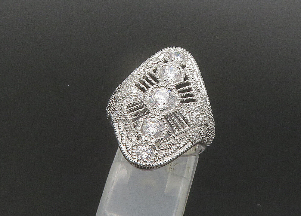 925 Sterling Silver  Vintage Cubic Zirconia Shiny Cocktail Ring Sz 5  RG21867