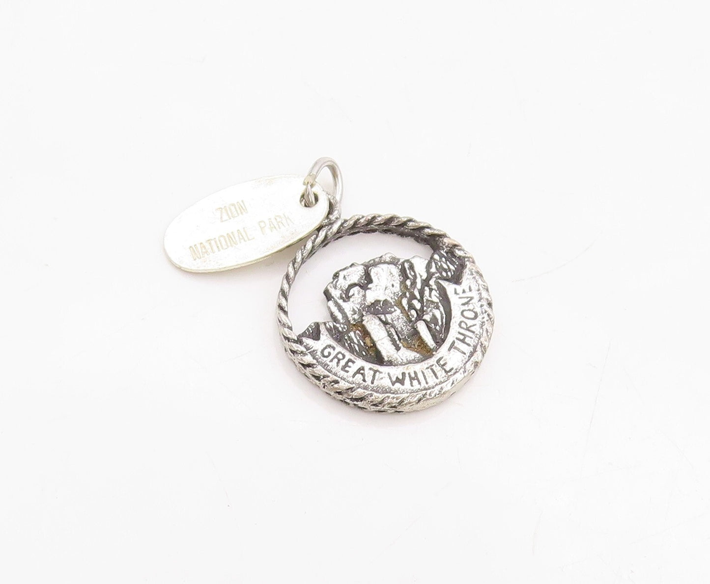 925 Sterling Silver Vintage Pendant Dark Tone Great White Throne Cutout PT23859