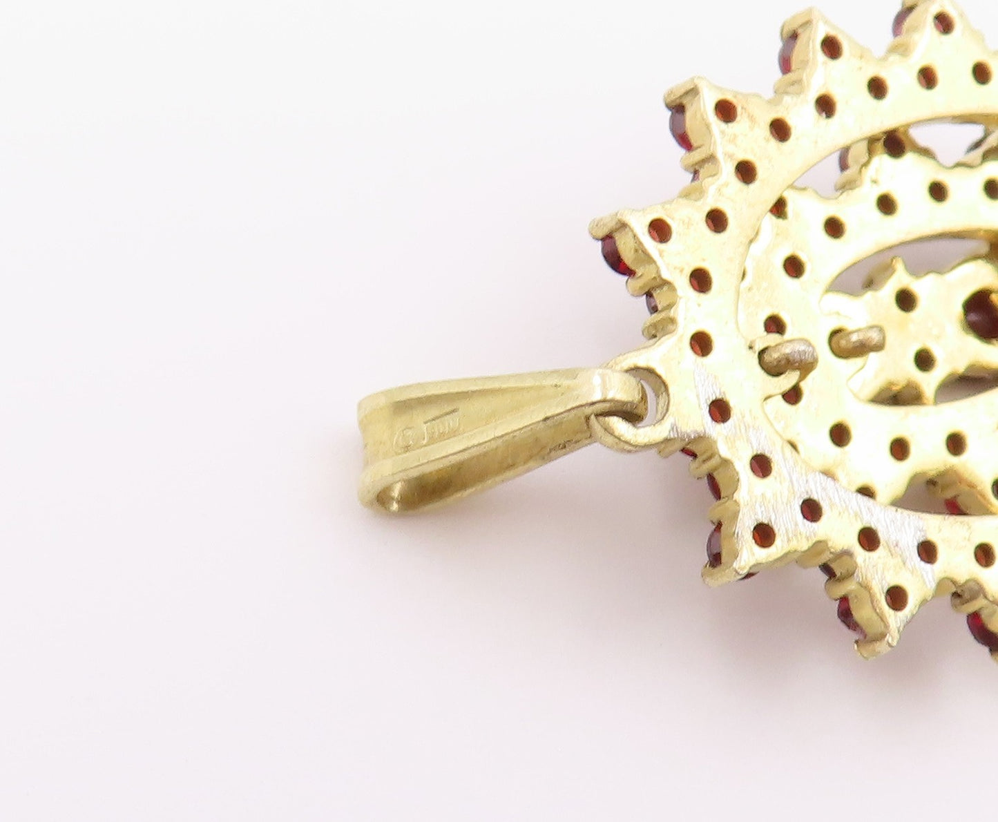 925 Sterling Silver Vintage Pendant Gold Plated Garnet Floral Cluster  PT26467