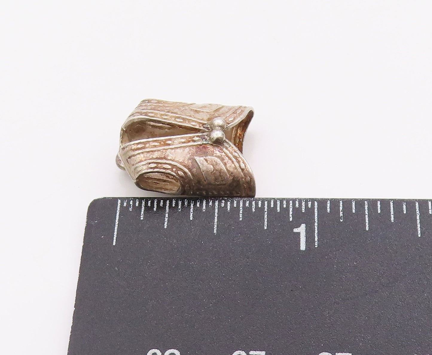925 Sterling Silver Vintage Pendant Etched Western Cow Boy Vest Charm  PT24935
