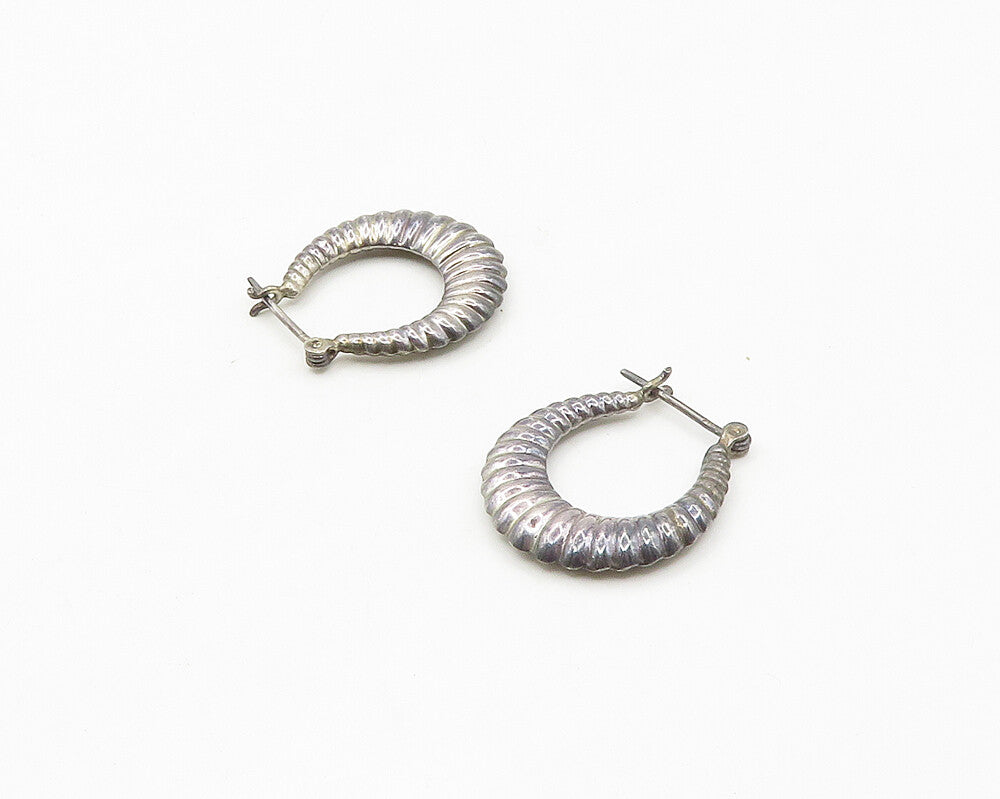 925 Sterling Silver  Vintage Fluted Hollow Dark Tone Hoop Earrings  EG8913