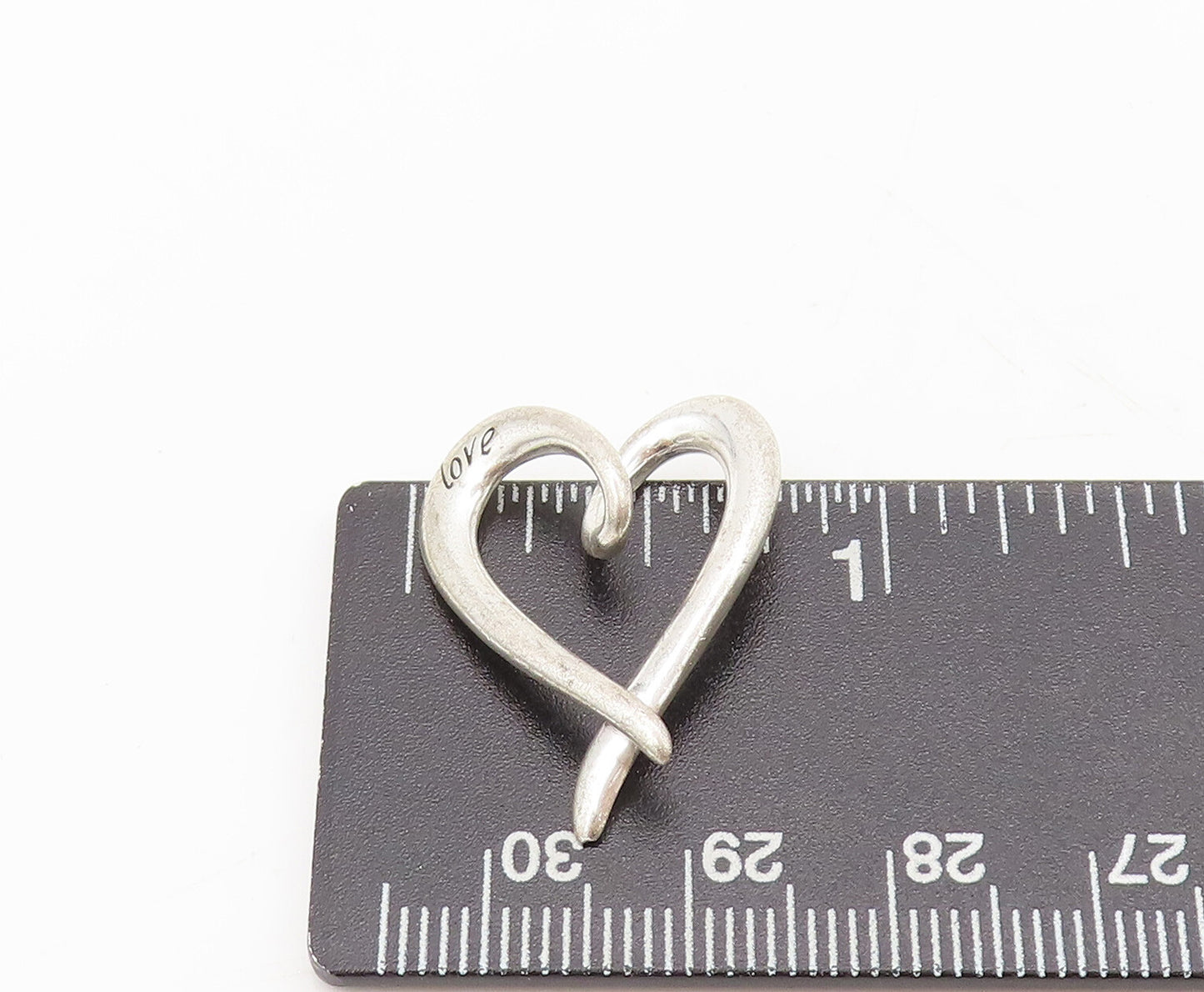 925 Sterling Silver  Vintage Minimalist Solid Swirled Heart Pendant  PT22385