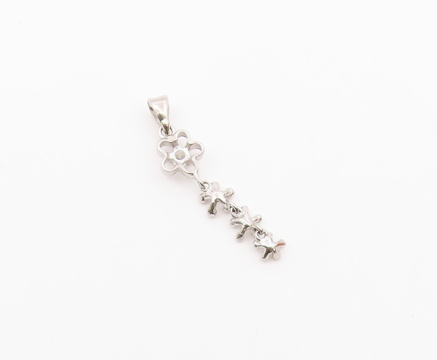 925 Sterling Silver  White Cubic Zirconia Floral Pebbled Drop Pendant  PT1516
