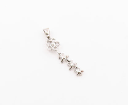 925 Sterling Silver  White Cubic Zirconia Floral Pebbled Drop Pendant  PT1516