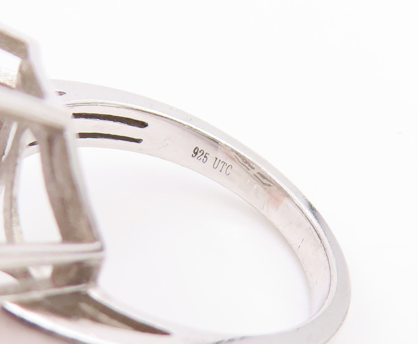 925 Sterling Silver Vintage Ring CZ Halo Geometric Octagon Band  Sz 7  RG35769
