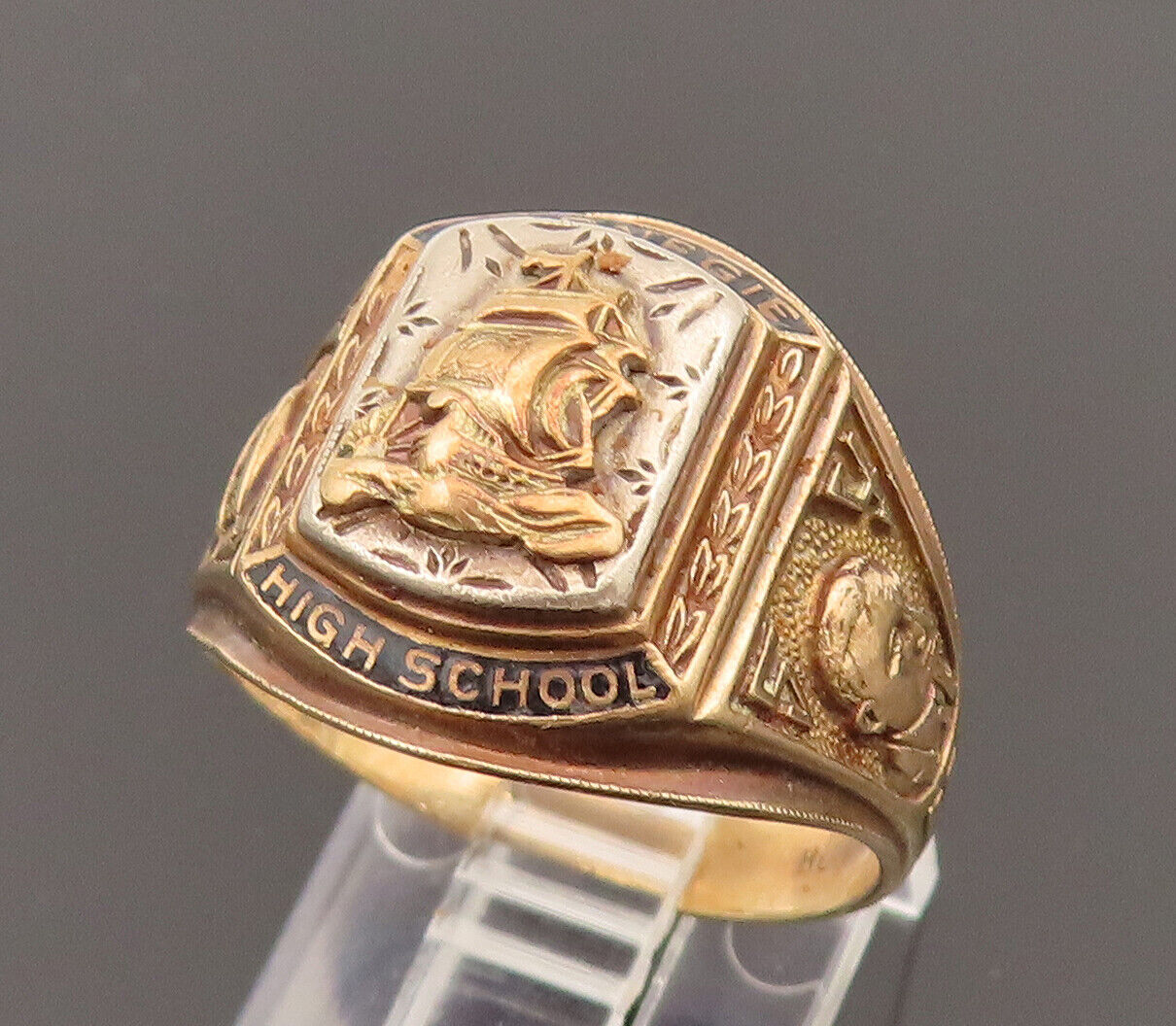 10K GOLD  Vintage Antique 1979 Carnegie High School Band Ring Sz 9  GR617