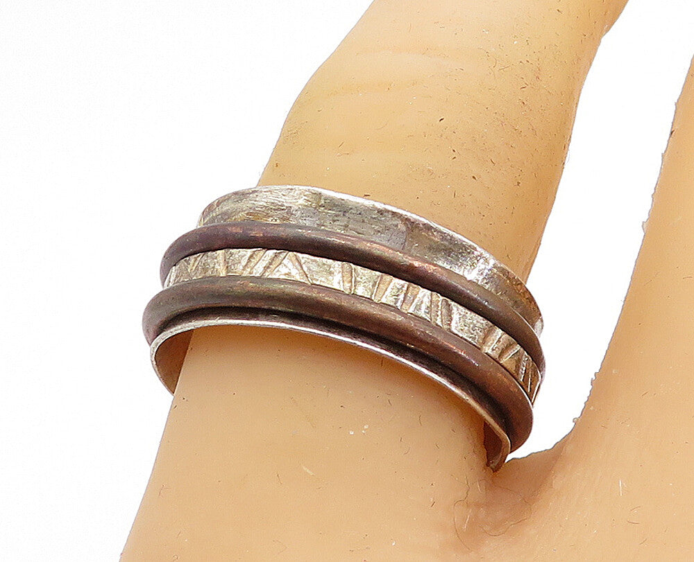 925 Sterling Silver  Vintage Two Tone Rustic Etched Spinner Ring Sz 8  RG3999