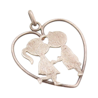 925 Sterling Silver Vintage Pendant Childhood Kissing Lovers Cut Heart  PT24224