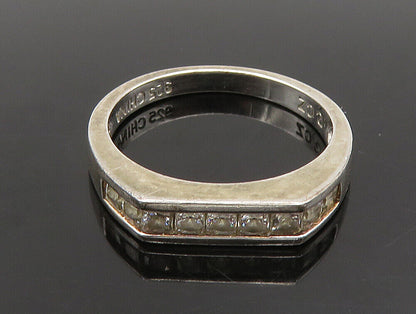 925 Sterling Silver  Vintage Minimalist Sparkly Topaz Band Ring Sz 6  RG24429