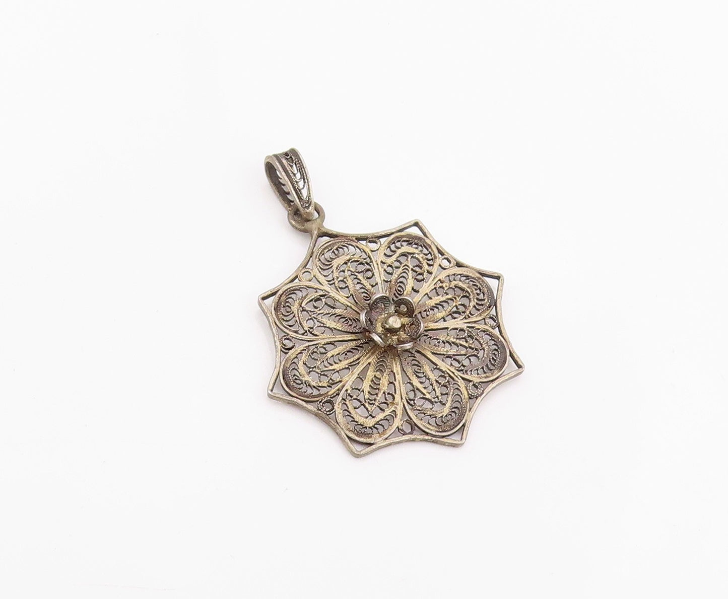 925 Sterling Silver Vintage Pendant Intricate Filigree Floral Blossom  PT26009