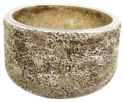 925 Sterling Silver  Vintage Textured Detail Tapered Band Ring Sz 8  RG12812