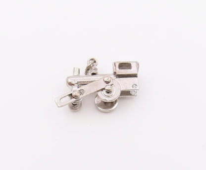 925 Sterling Silver  Vintage Petite Shiny Train Car Drop Pendant  PT17301