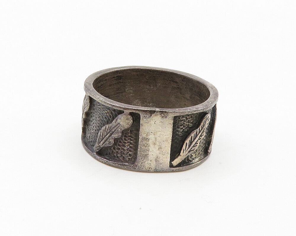 925 Sterling Silver  Vintage Oxidized Feather Pattern Band Ring Sz 7  RG18644