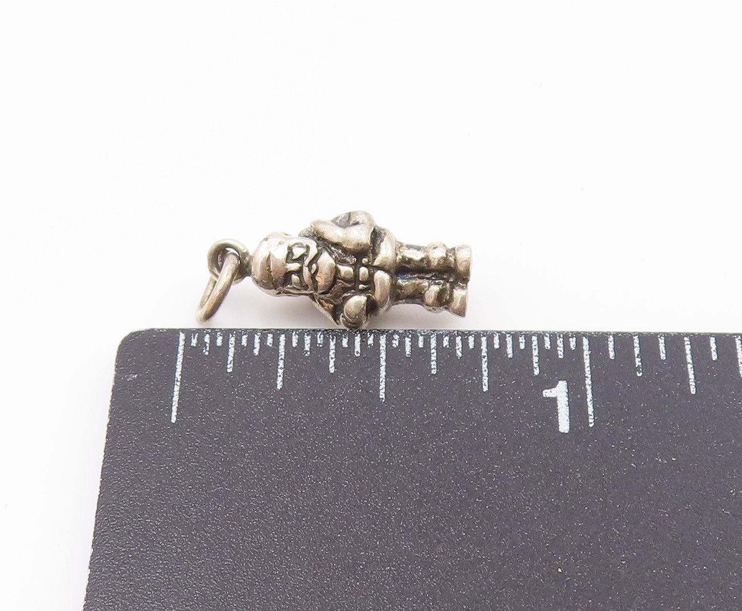 925 Sterling Silver  Vintage Petite Santa Clause Christmas Pendant  PT17284