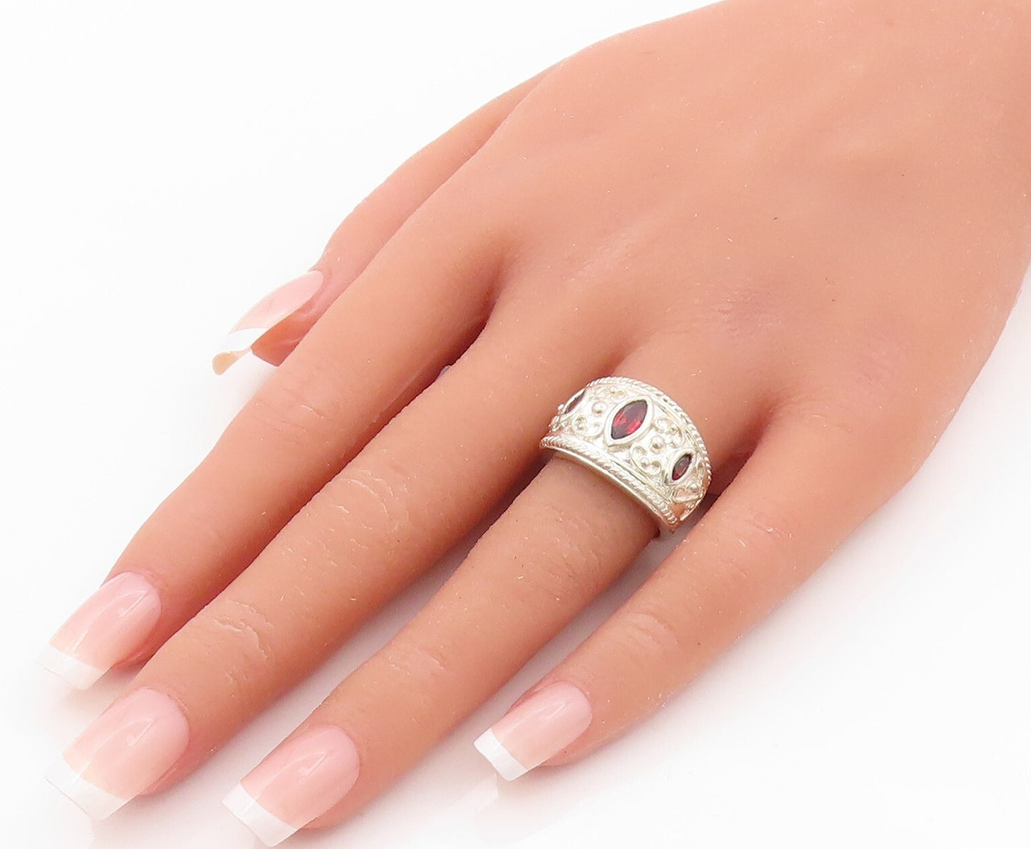 925 Sterling Silver Vintage Ring Swirly Carved Marquise Cut Garnet Sz 7  RG31834