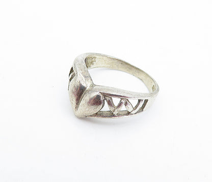 925 Sterling Silver  Vintage Dark Tone Love Heart Band Ring Sz 6.5  RG4058