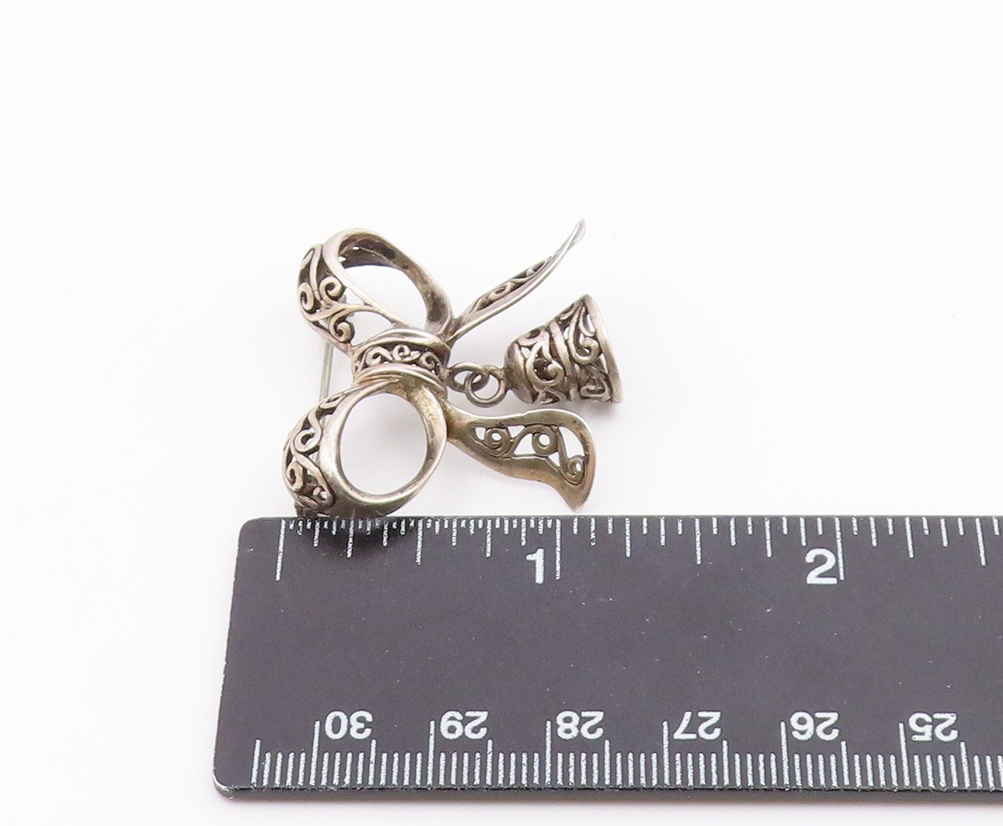 925 Sterling Silver  Vintage Bow Tied Swirl Ribbon & Bell Brooch Pin  BP7477