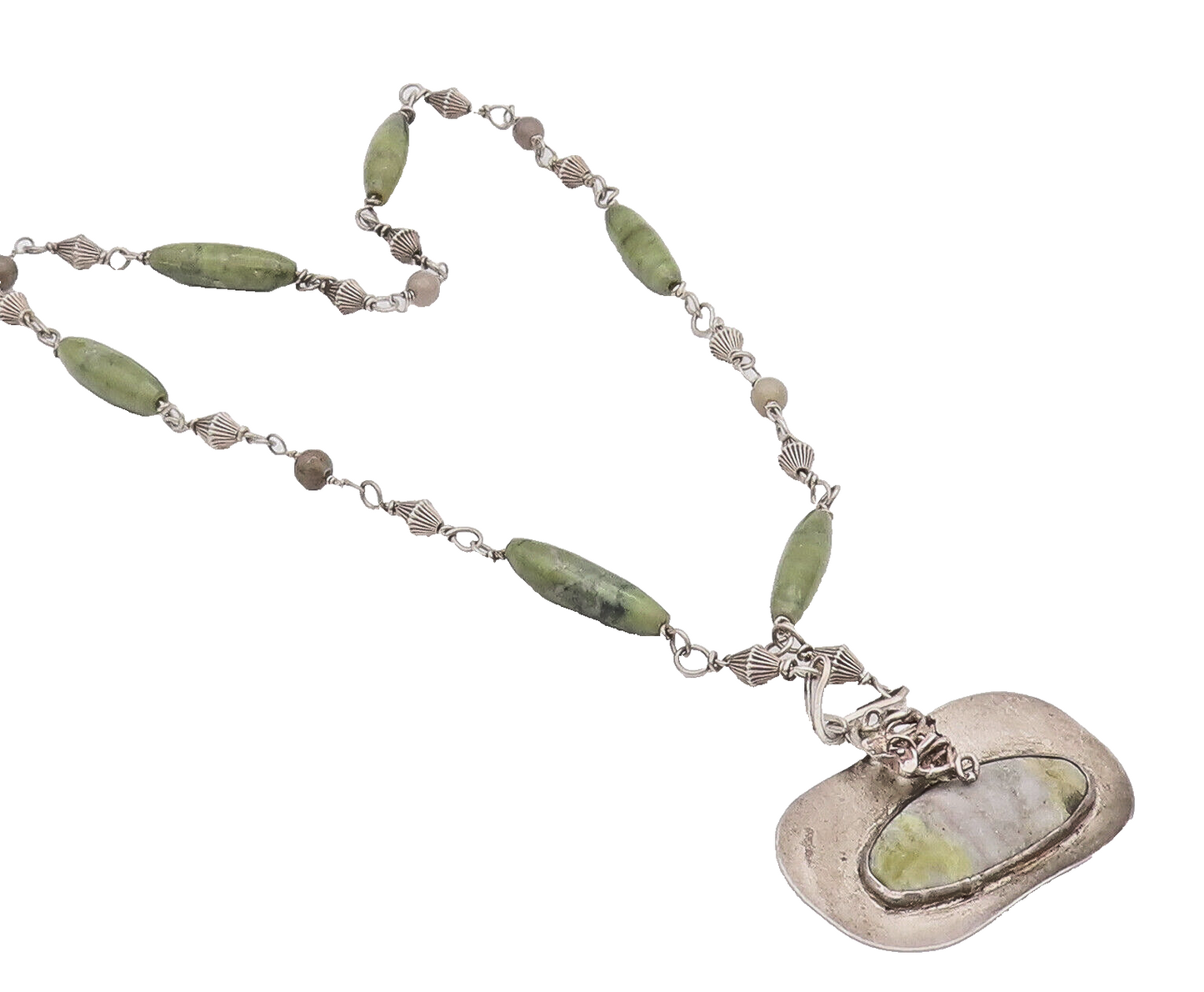 925 Sterling Silver Vintage Necklace Cylindrical Carved Green Marbles  NE4256