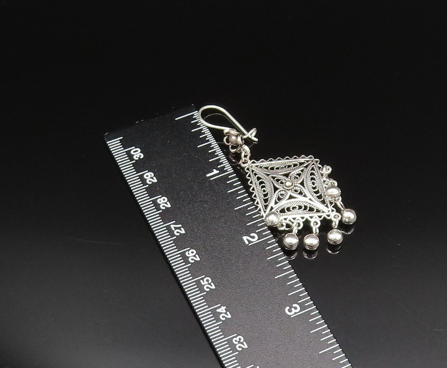 925 Sterling Silver  Vintage Wavy Edge Beaded Diamond Shaped Earrings  EG11956