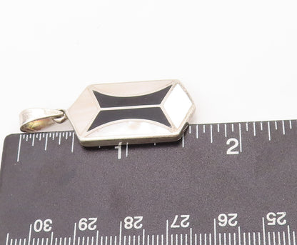 925 Sterling Silver Vintage Pendant Solid Inlay Mother Of Pearls & Onyx  PT23084