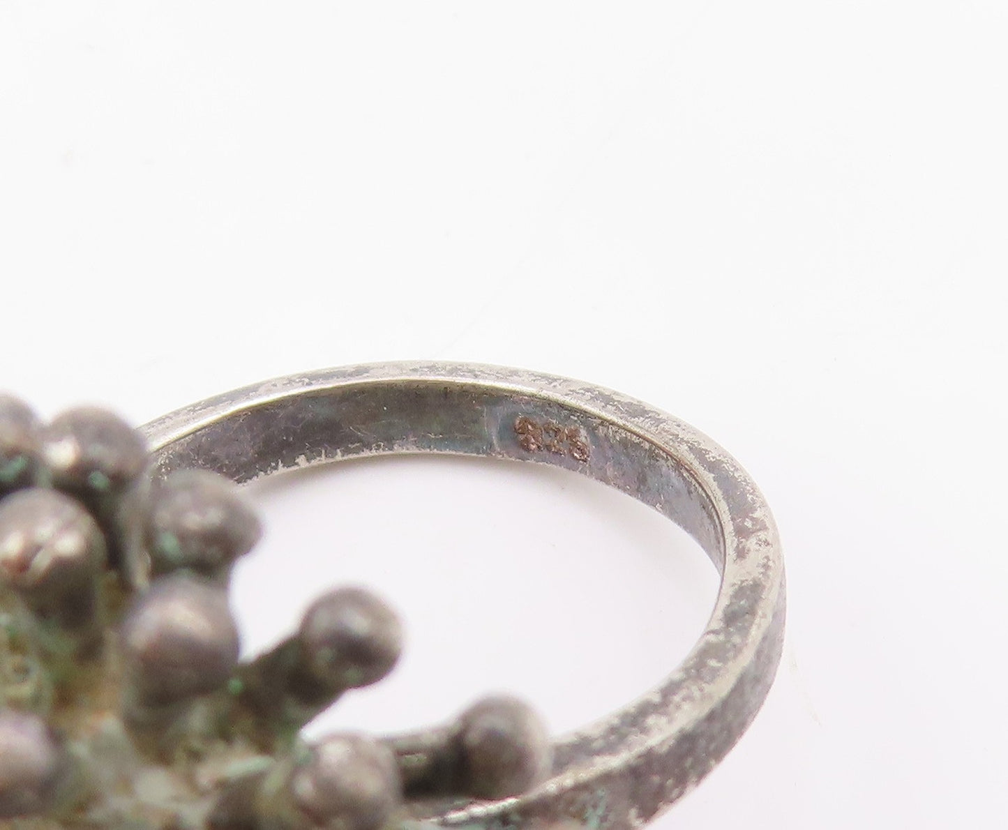 925 Sterling Silver Vintage Ring Dark Tone Amorphous Dome Band  Sz 7.5  RG33902