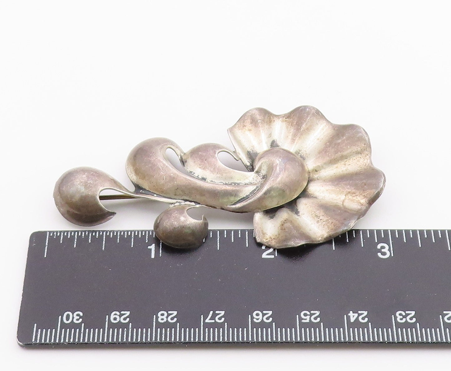 MONET 925 Silver  Vintage Carved Swirls & Fluted Abstract Brooch Pin  BP9600
