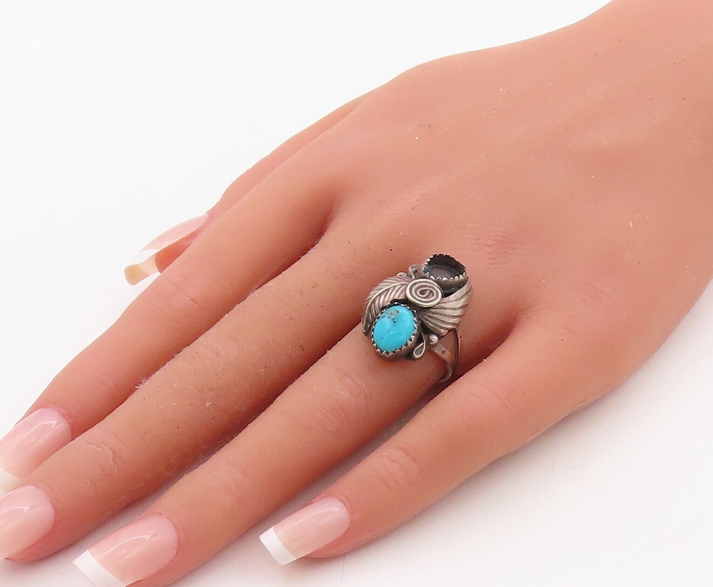 925 Sterling Silver Vintage Ring NAVAJO ZUNI Floral Turquoise  Sz 7  RG31409