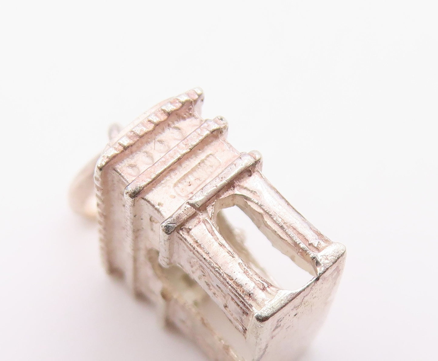 925 Sterling Silver  Vintage Shiny Petite Arch Monument Pendant  PT18730