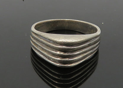 925 Sterling Silver  Vintage Shiny Ribbed Dome Band Ring Sz 7  RG20843