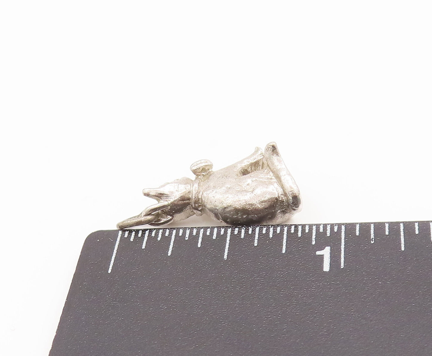 925 Sterling Silver Vintage Pendant Minimalist 3D Carved Sitting Pet Cat PT22658