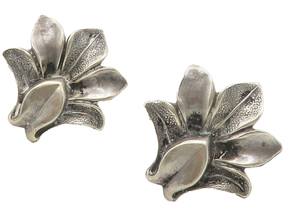925 Sterling Silver  Vintage Dark Tone Flower Motif Non Pierce Earrings EG8000