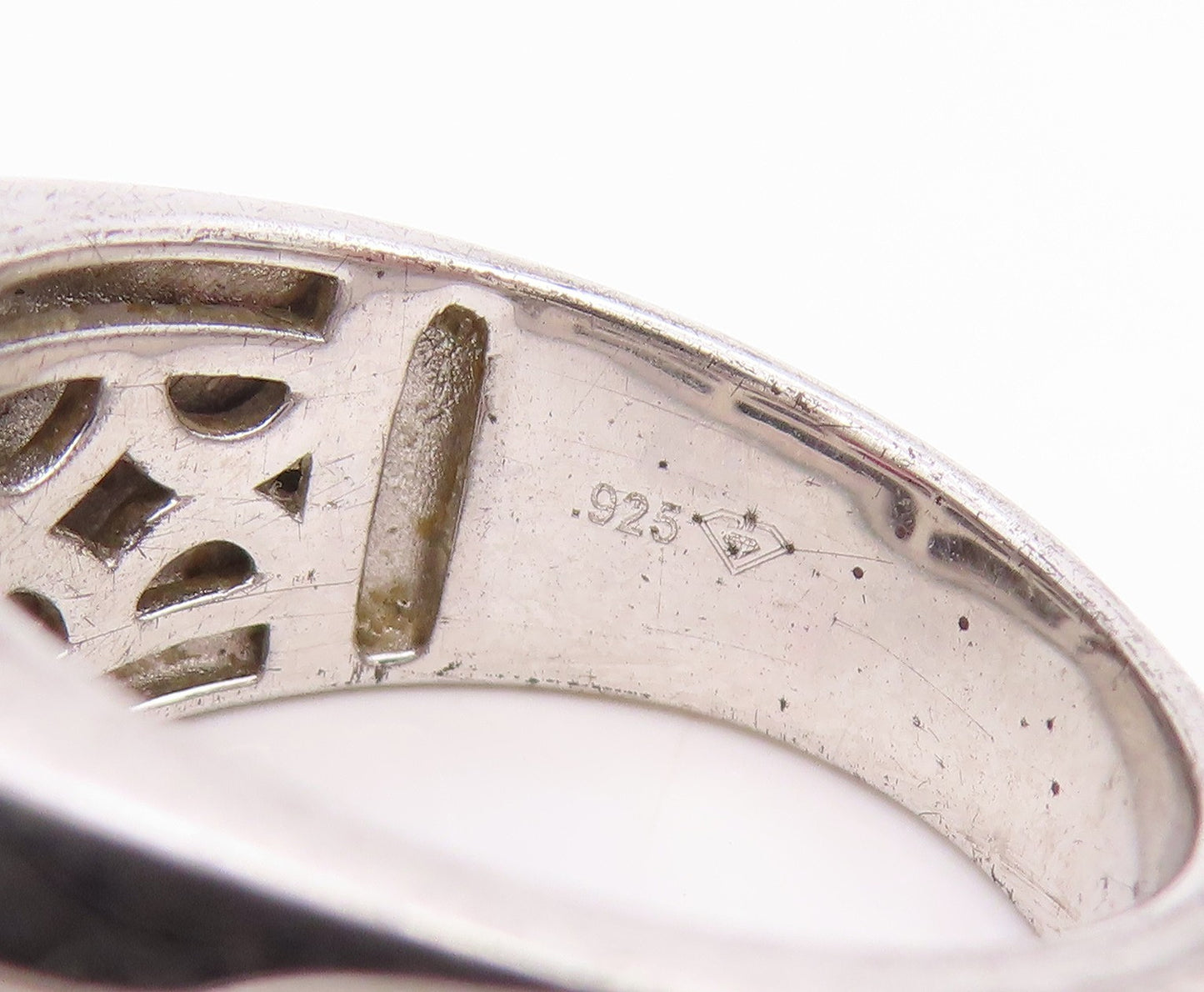 925 Sterling Silver Vintage Ring Cushion Cut CZ Two Tone Band  Sz 10.5  RG34377