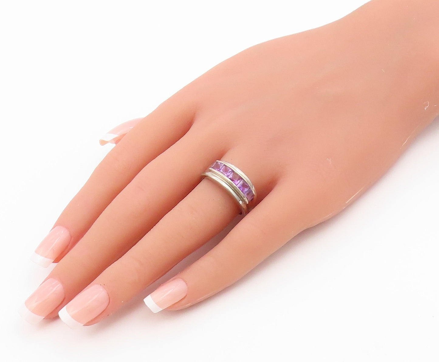925 Sterling Silver Vintage Ring Classic Channel Set Amethyst Band Sz 8 RG36647