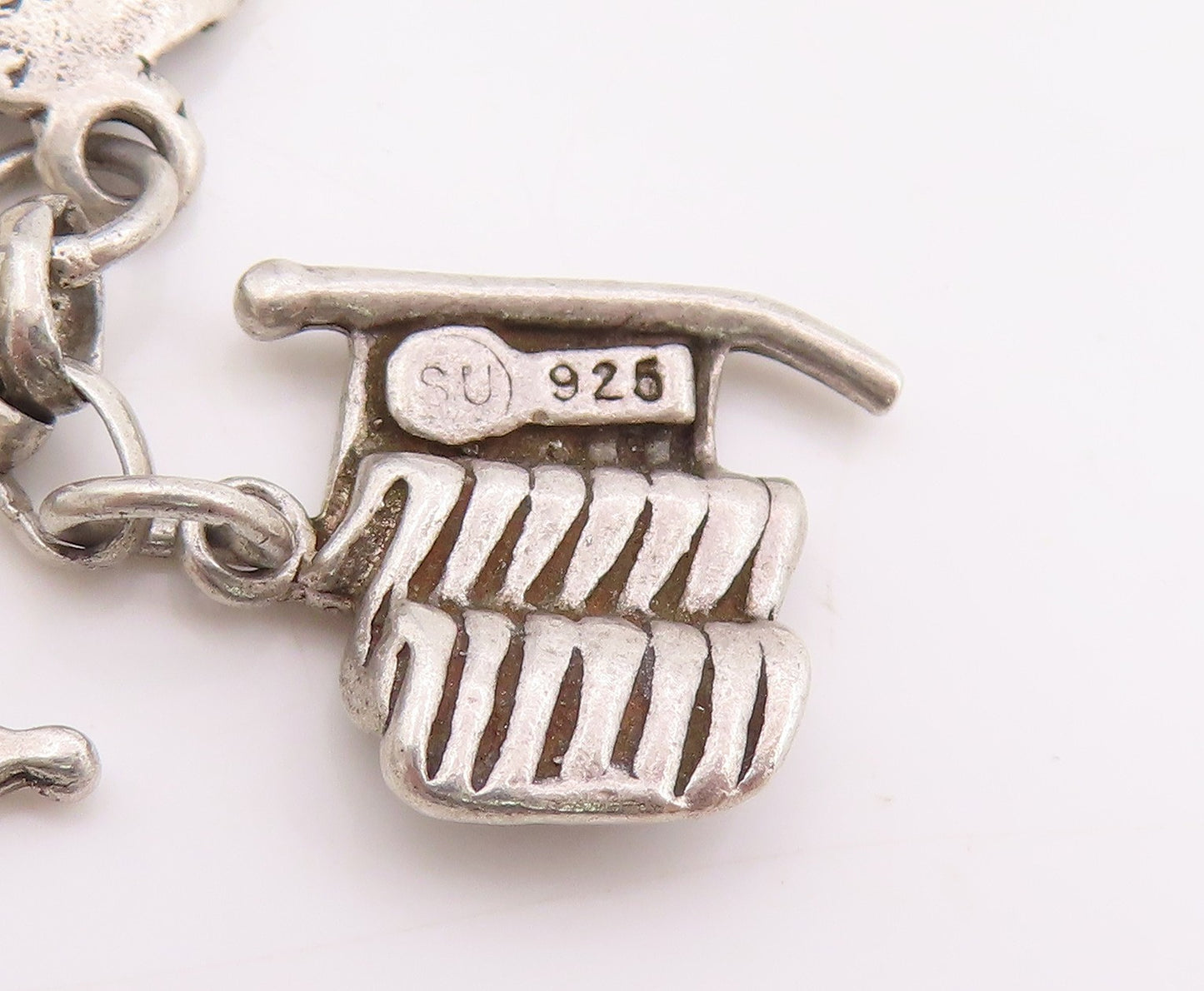 925 Sterling Silver Vintage Pendant Sheriff Badge Hat & US Flag Dangle   PT25178