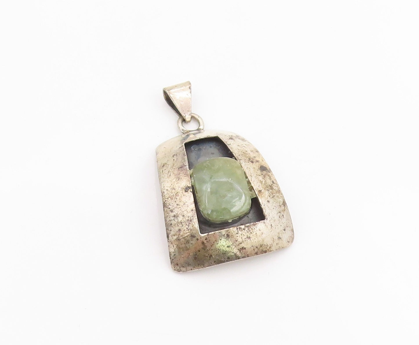 925 Sterling Silver Vintage Pendant POLAND Green Cabochon Gemstone   PT25155